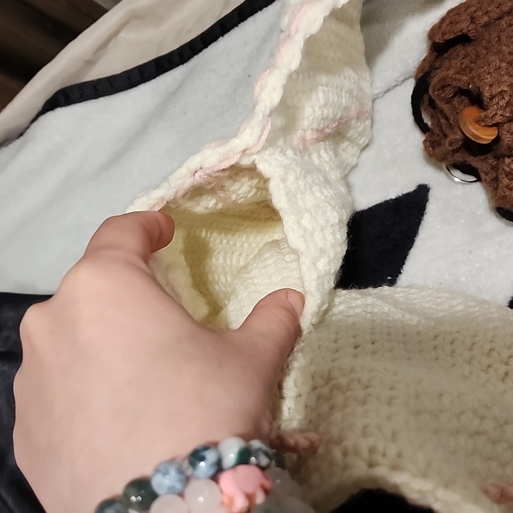 Crochet batpack and coin bat - Picture 3 of 8